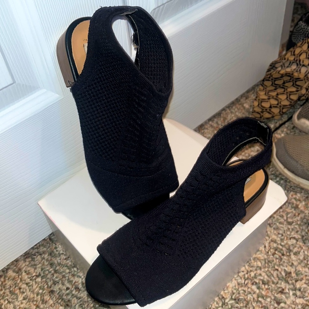 Steve Madden sandals size 5.